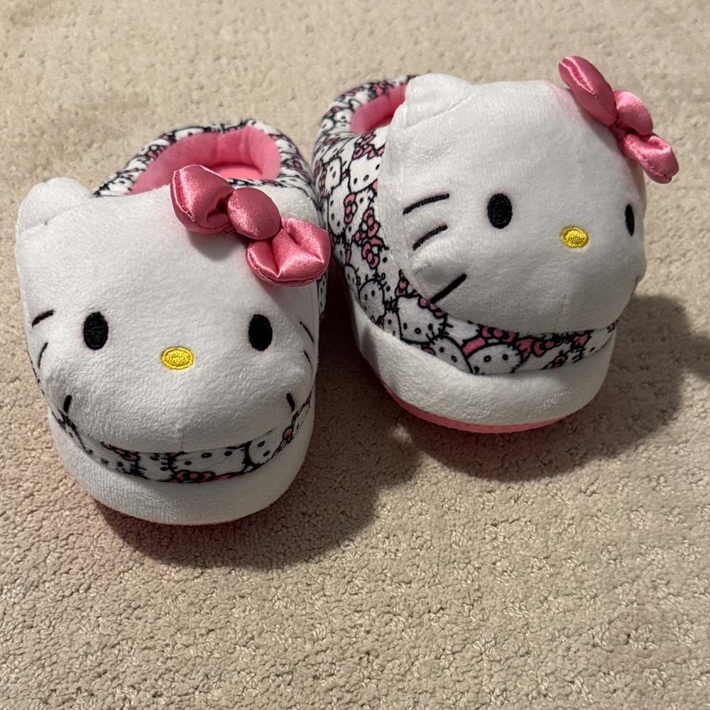 Hello Kitty White & Pink Plush Baby Slippers with Bow Accent